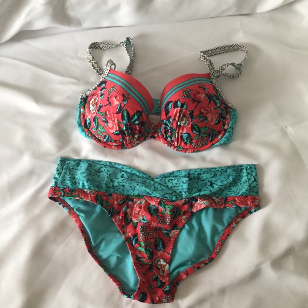 Women’s Profile Blush Bikini Swimsuit S/M